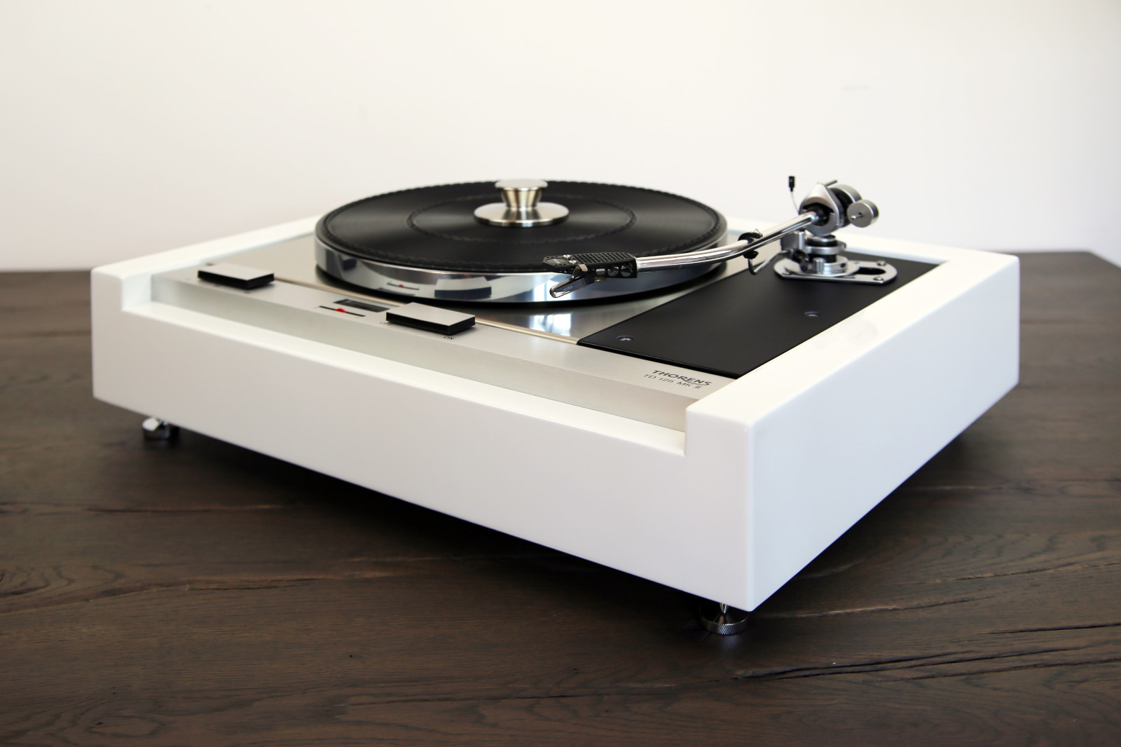 We restore your Thorens TD 125 Turntable Black OD. white stainless steel