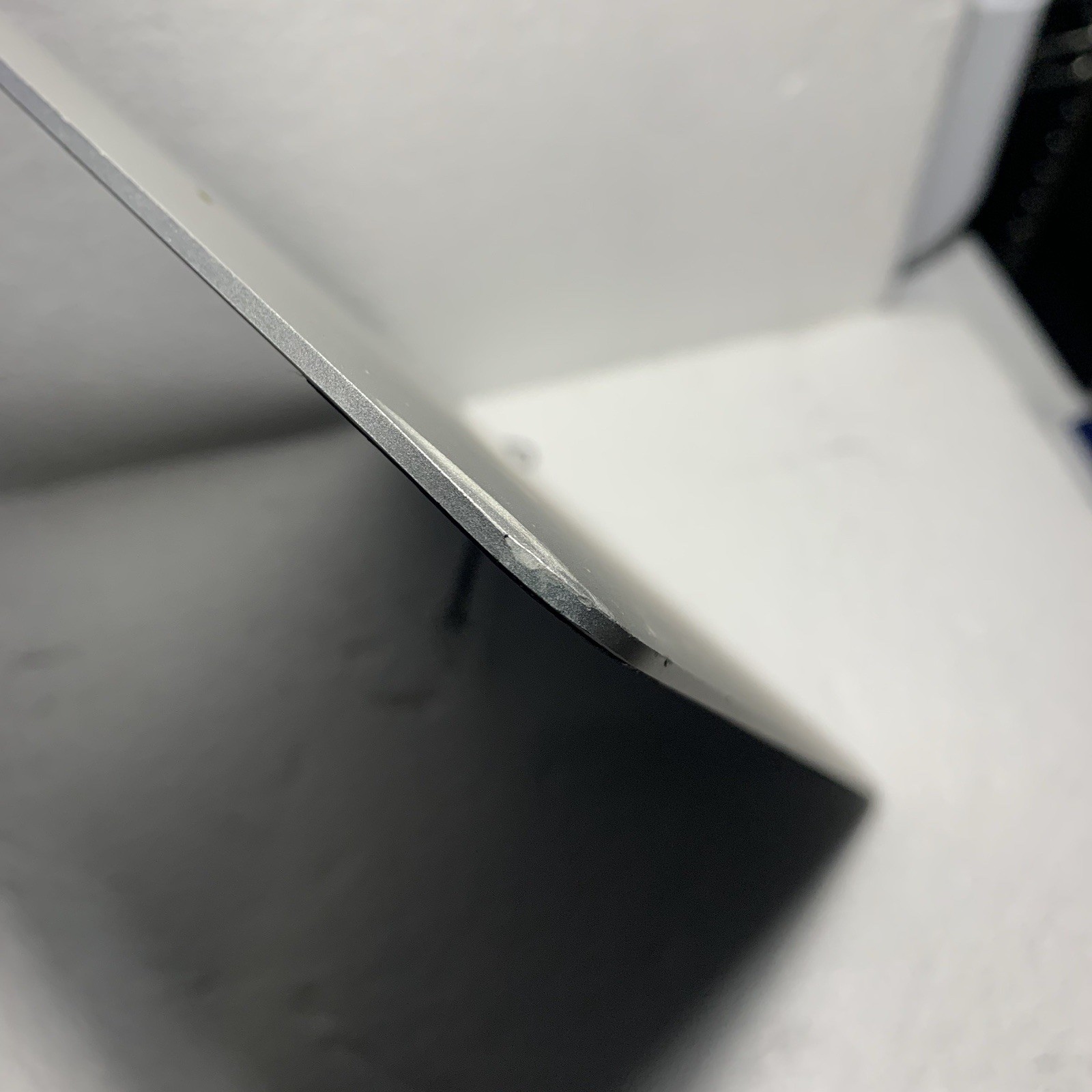 Apple MacBook Pro 15″ A1398 Early 2013 OEM LCD Screen Display Assembly – TESTED
