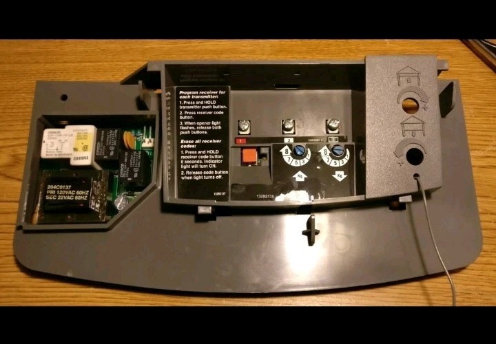 Chamberlain LiftMaster 2000SDR Screw Drive “LOGIC BOARD ONLY!”