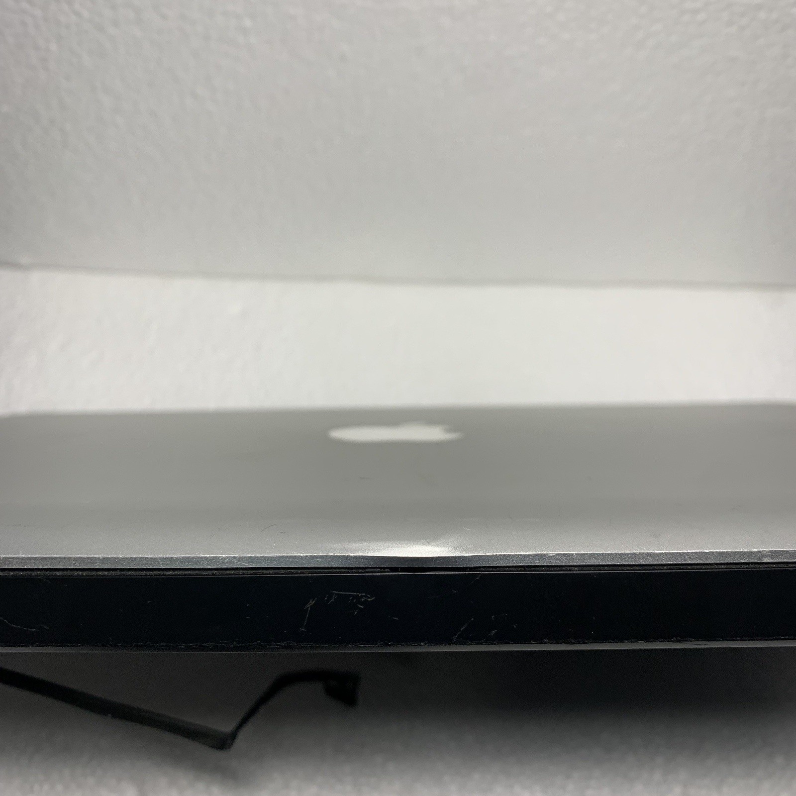 Apple MacBook Pro A1278 13″ MID 2009 OEM LCD Screen Display Assembly TESTED