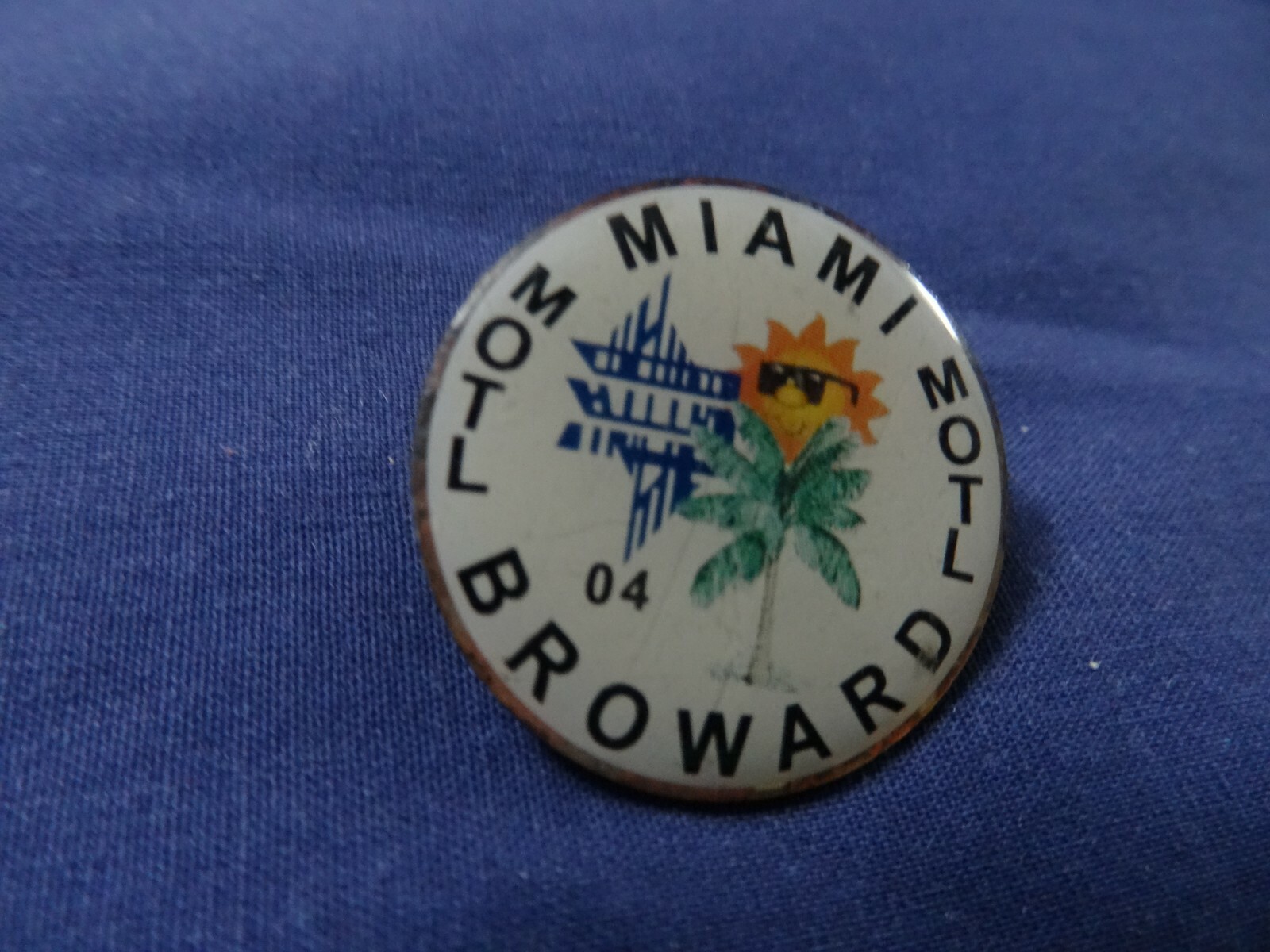 miami broward motl 04 vintage pin