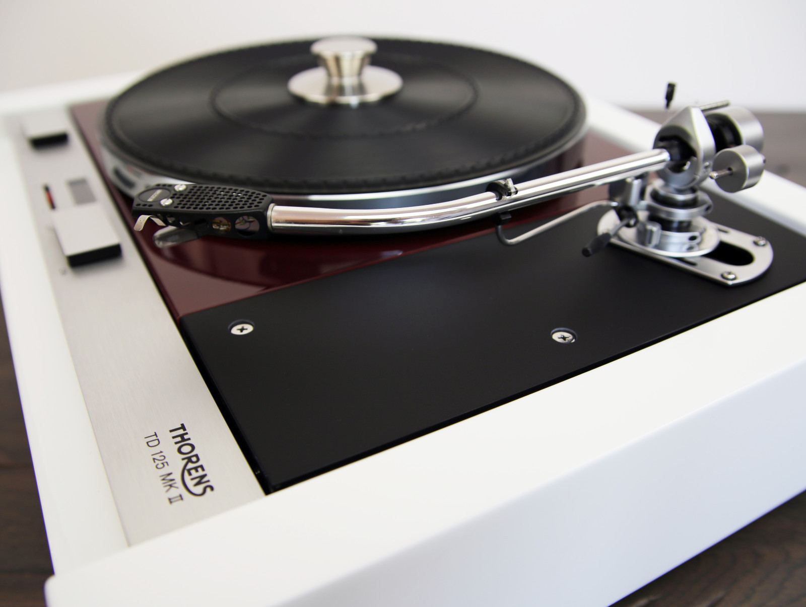 We restore your Thorens TD 125 Turntable Black OD. white – burgundy