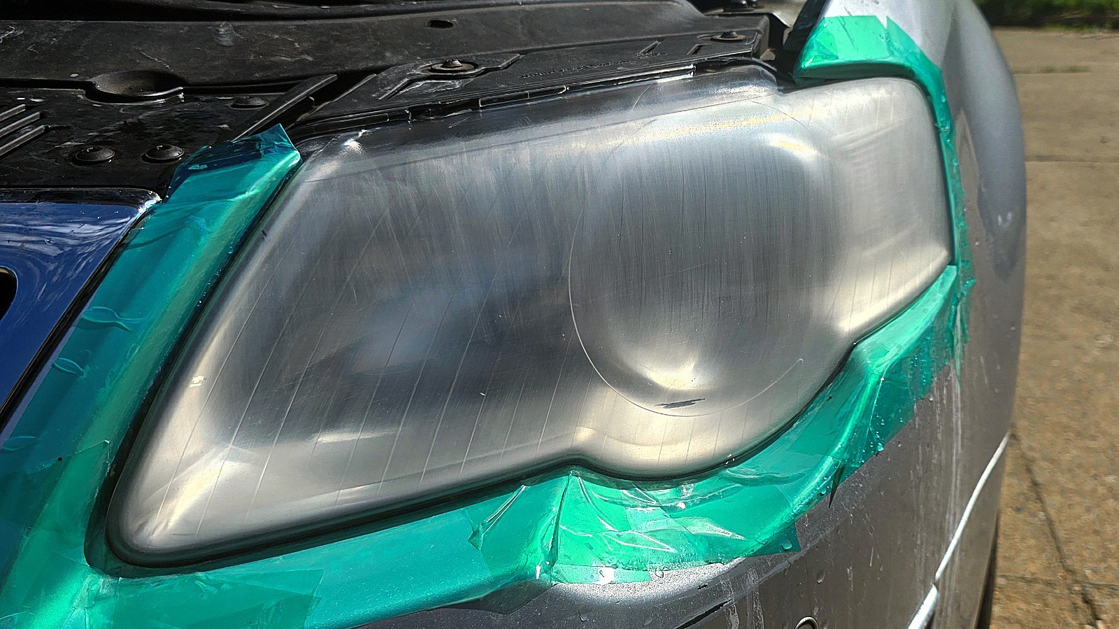 Reconditioning headlights, taillights Audi BMW VW Skoda etc