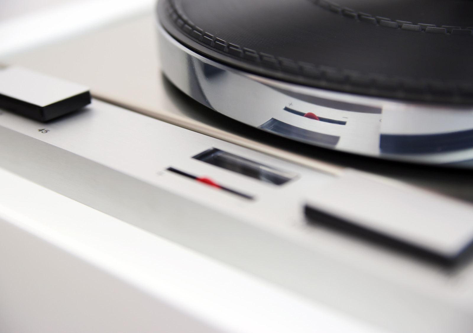 We Restore Your Thorens TD 125 Turntable Black Or White – Stainless Steel