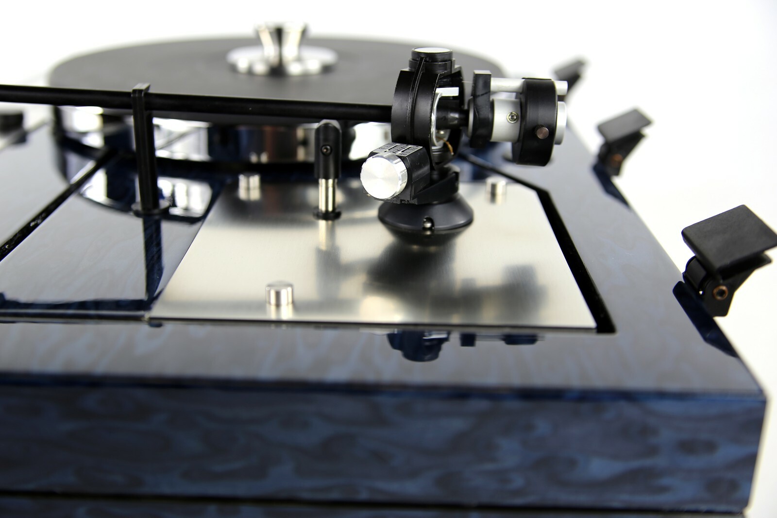 Service Restoration Of Your Thorens TD520 In Black High Gloss Stainless Steel