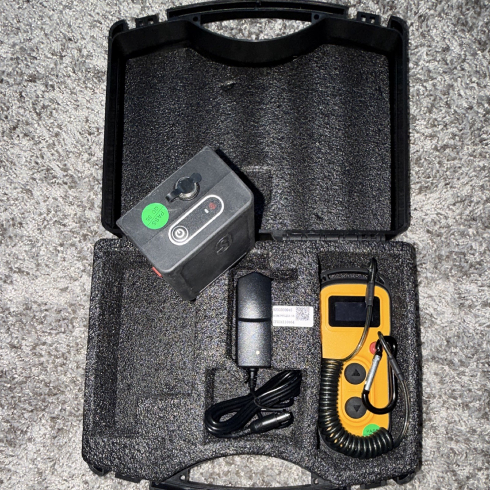 Yellow Handheld Gas Detector Kit with Charger and Case