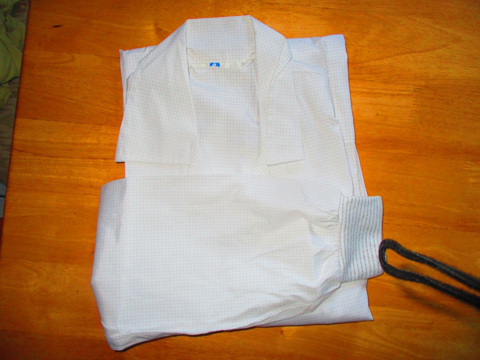 ESD SMOCKS, ASSORTED BRAND AND SIZES