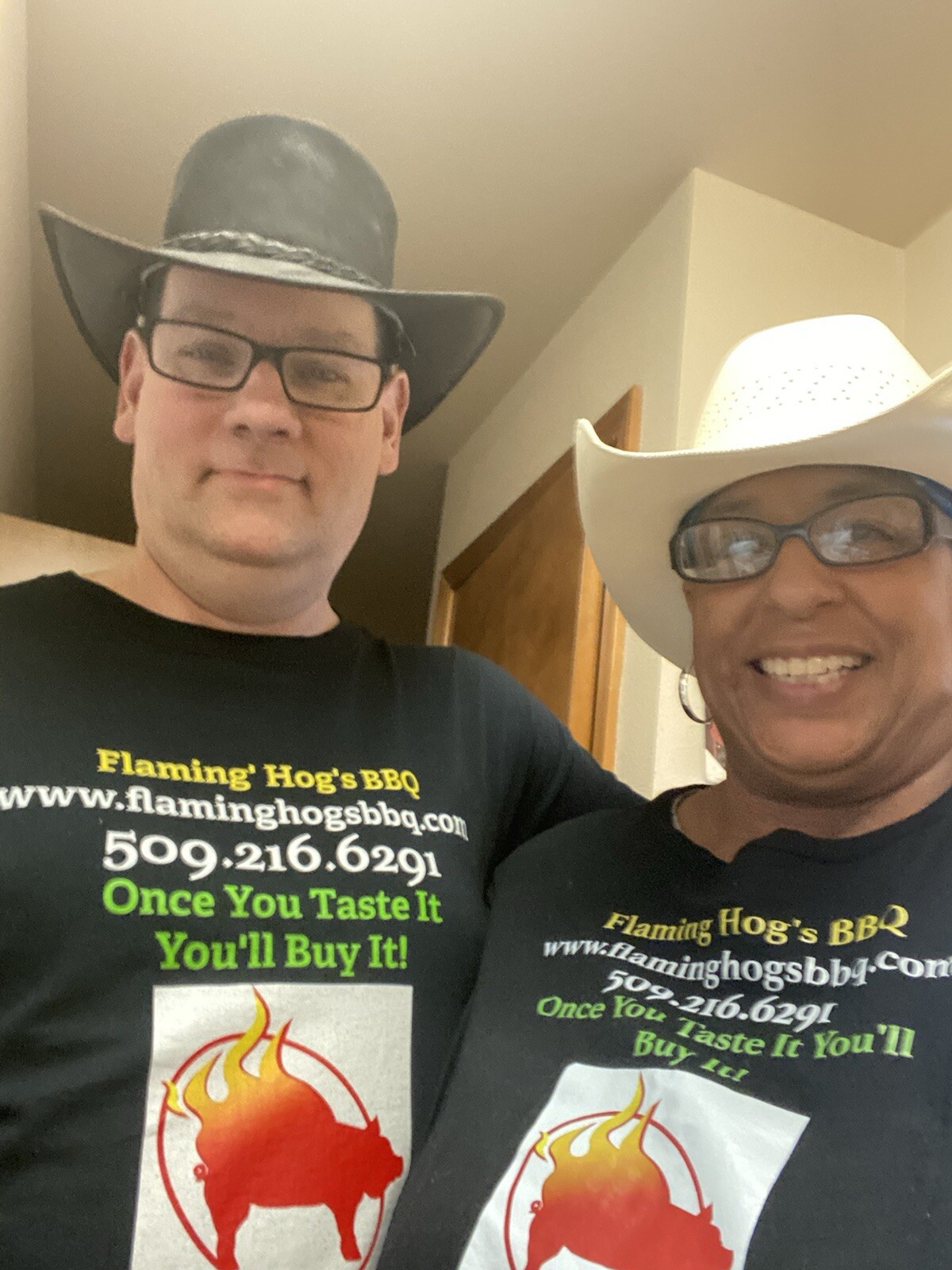 Flaming Hogs BBQ Sauce, Homemade All Natural Texas Cajun Style BBQ Sauce