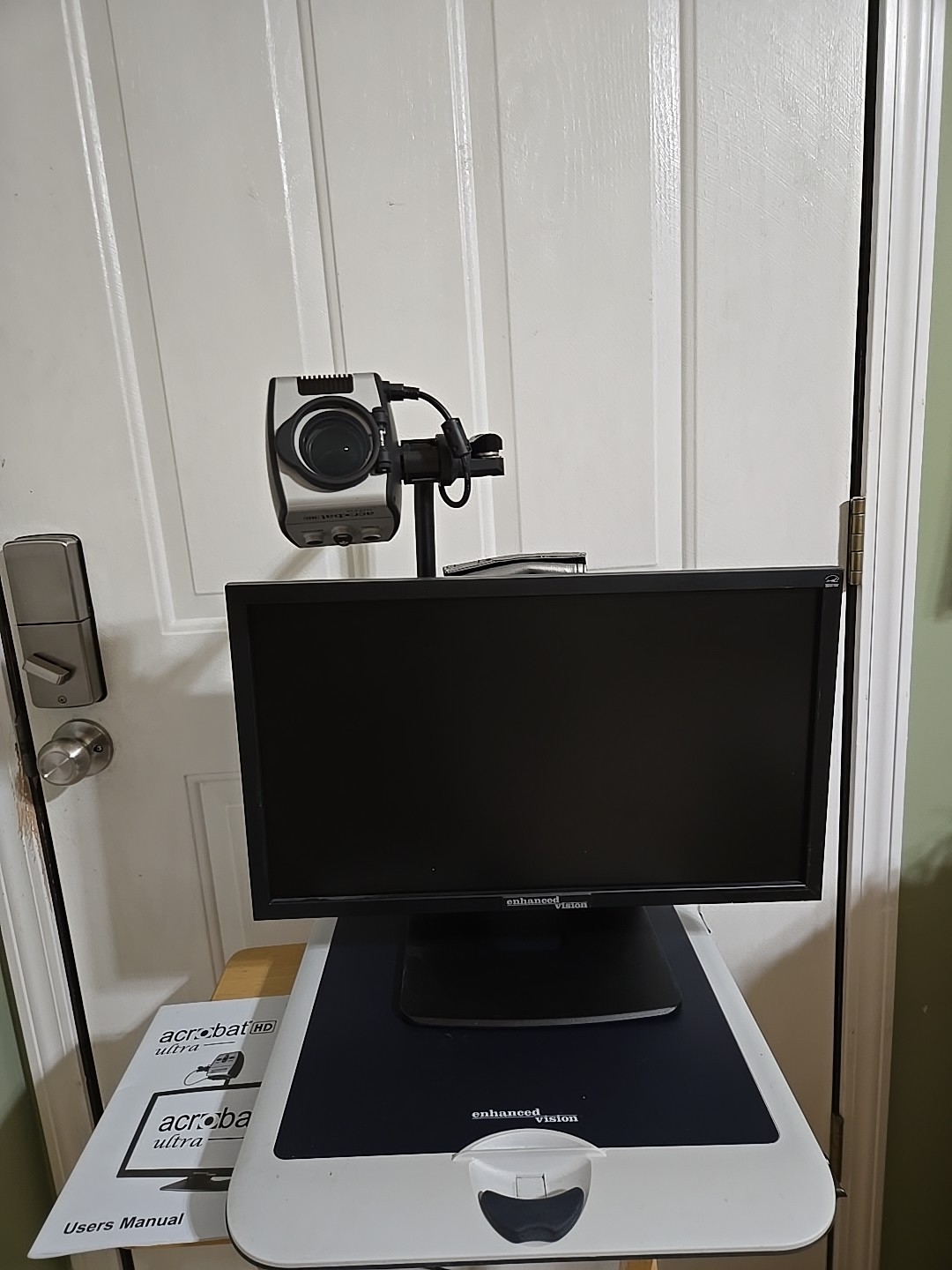 Enhanced Vision Acrobat HD Ultra 20″ With Large XY Tray