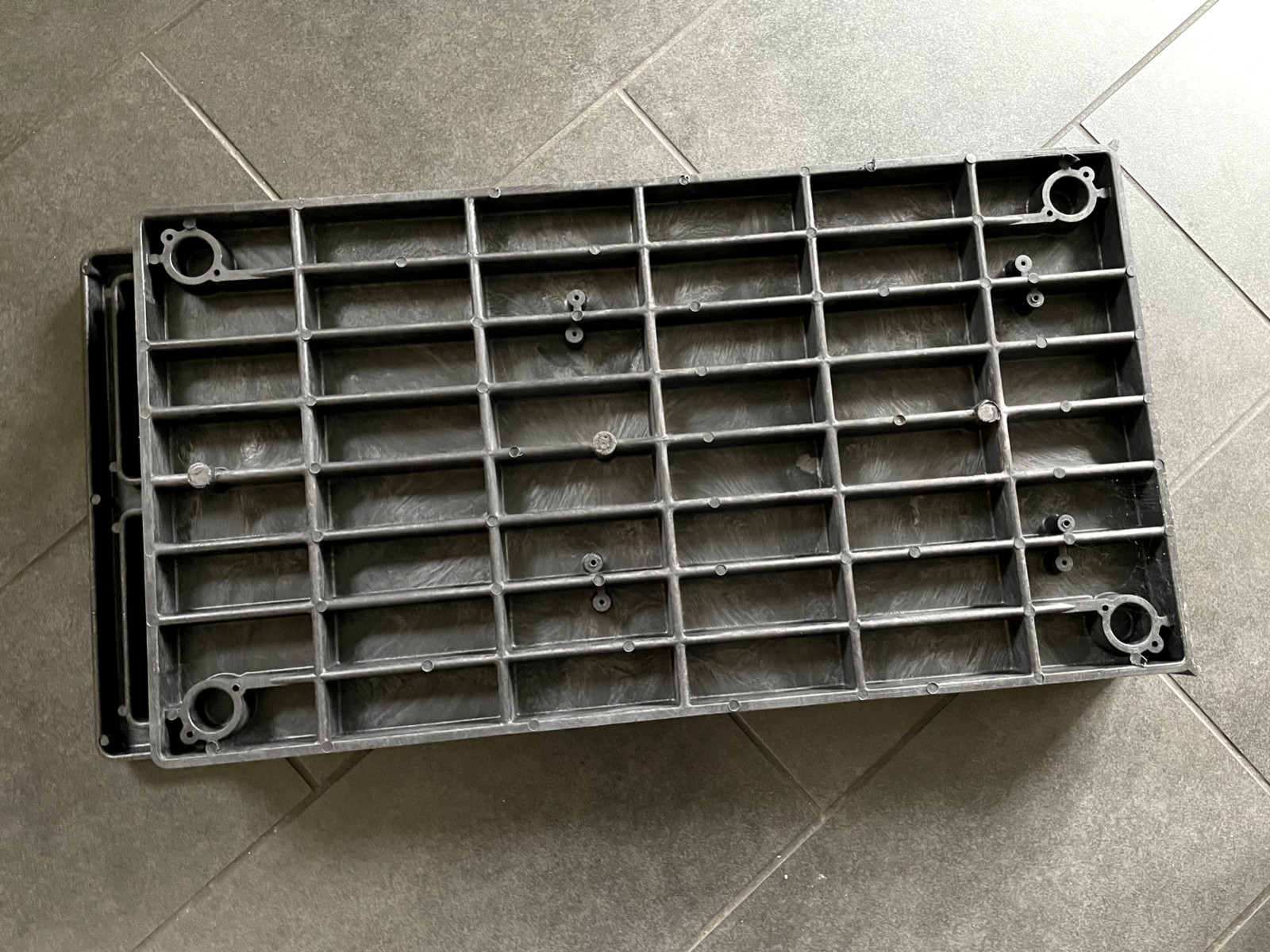 RUBBERMAID REPLACEMENT TOP SHELF for ( FG9T660BLA ) Part Only