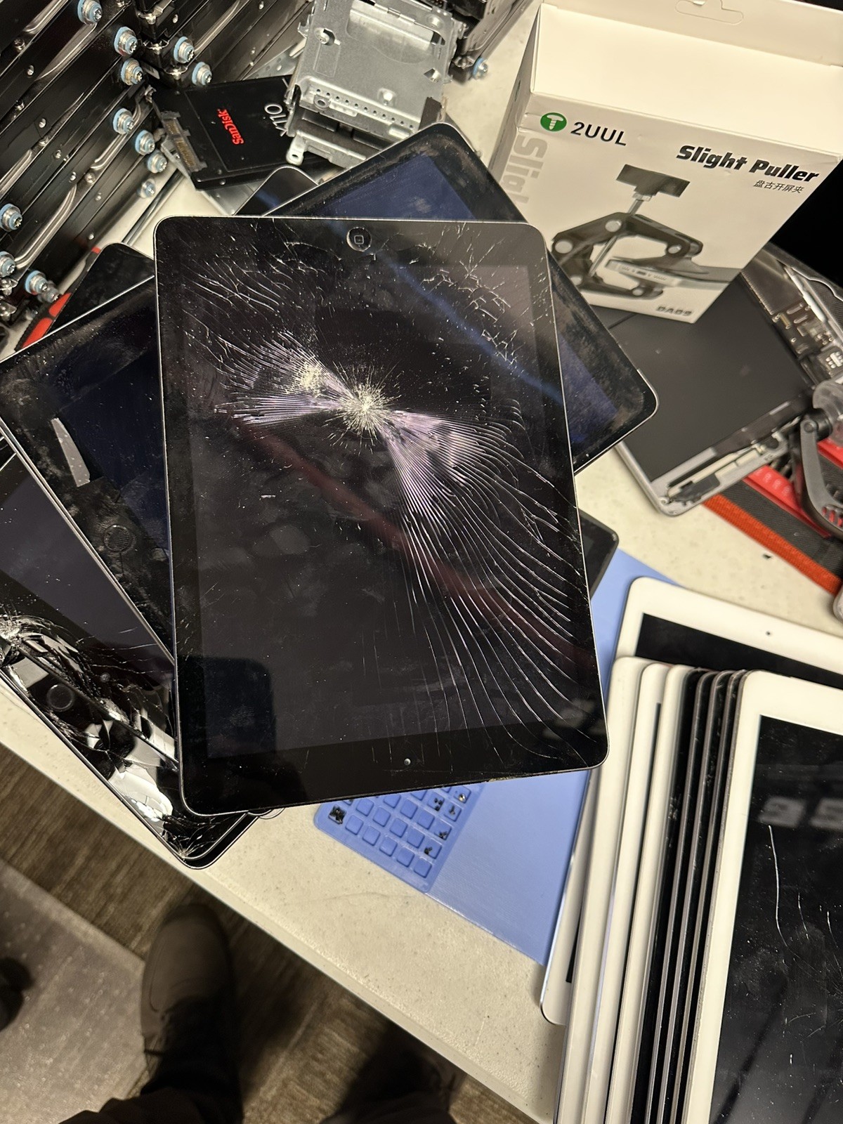 Cracked Screen Mail In and Repair-iPad 6th 7th 8th 9th Gen Screen Replacement