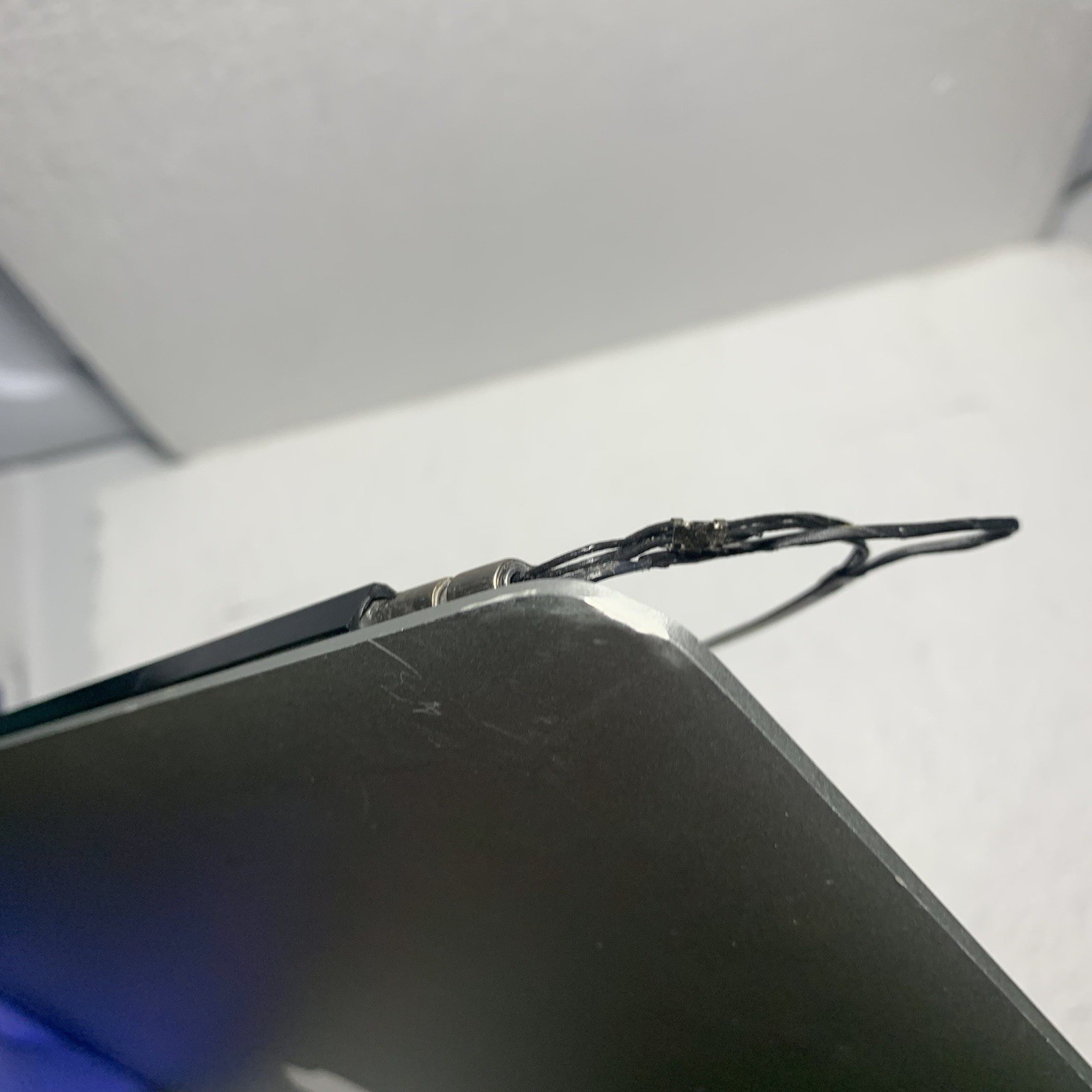 Apple MacBook Pro 15″ A1398 Early 2013 OEM LCD Screen Display Assembly – TESTED
