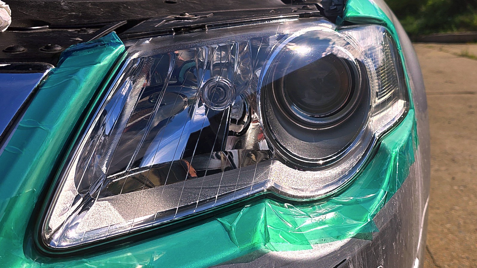 Reconditioning headlights, taillights Audi BMW VW Skoda etc