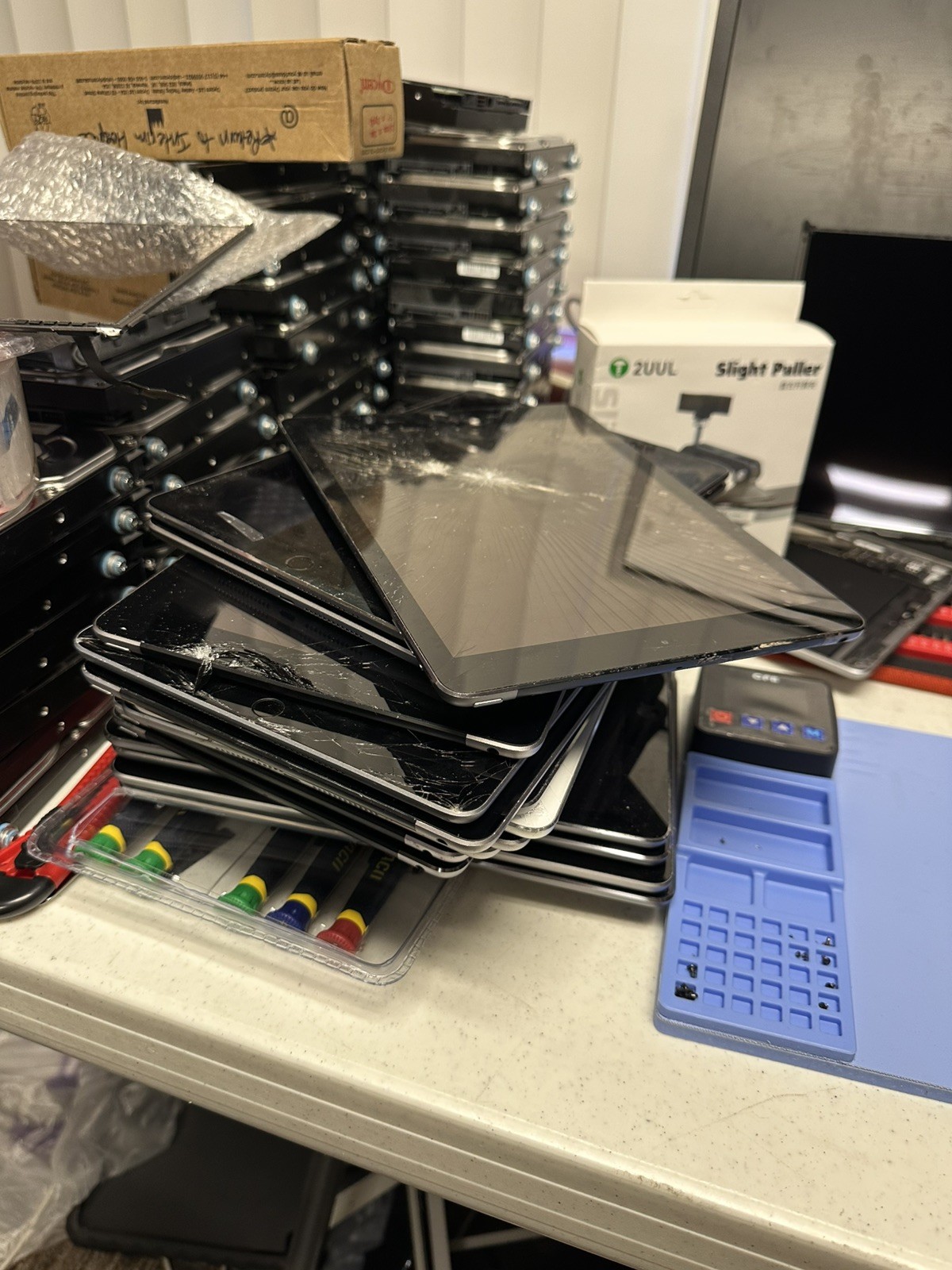 Cracked Screen Mail In and Repair-iPad 6th 7th 8th 9th Gen Screen Replacement