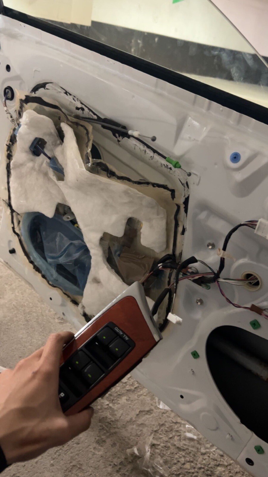 MOBILE SERVICE (50 Dollar Tire Change Special)!!