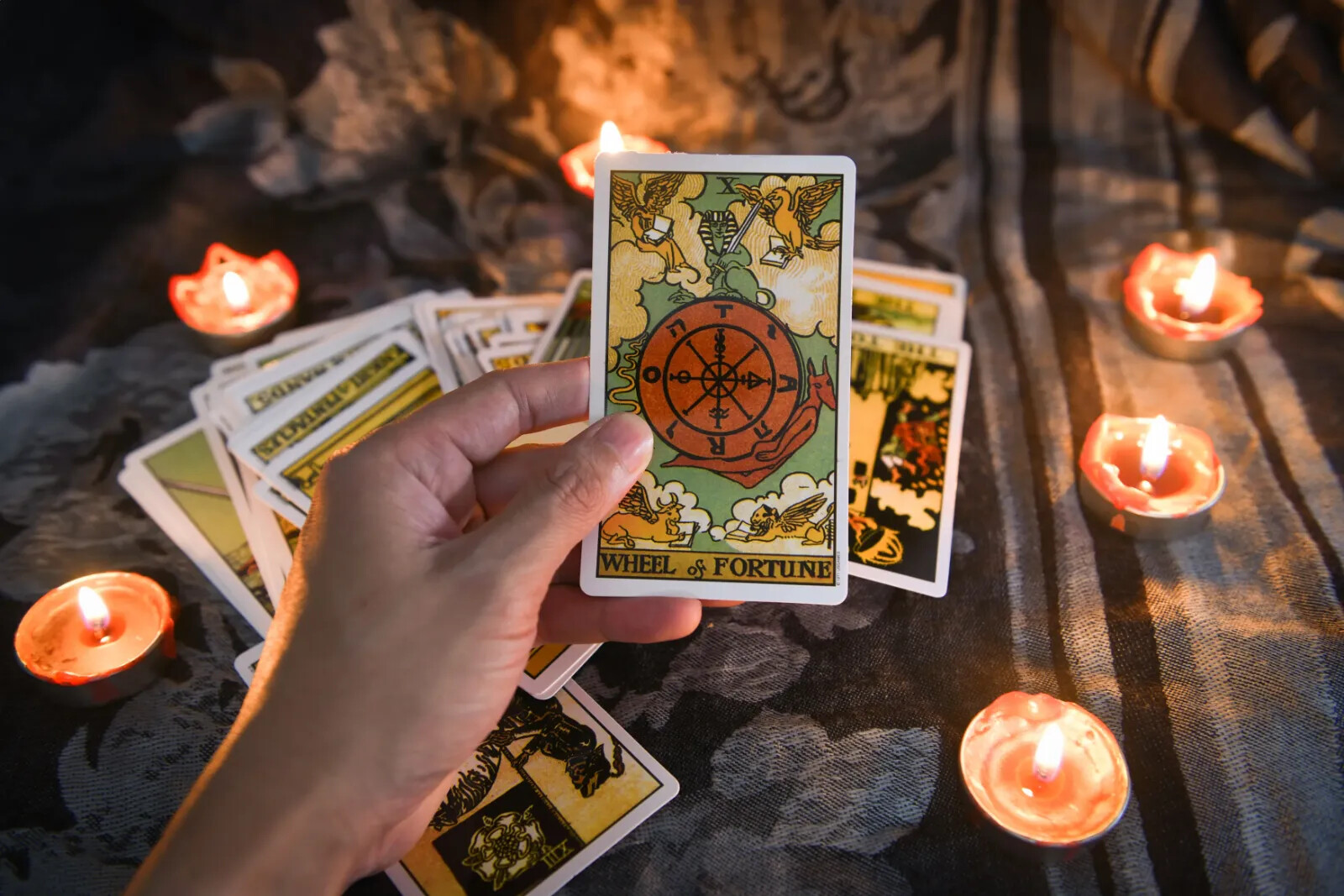 angel tarot card reading , only 5 questions ….spiritual psychic reading new