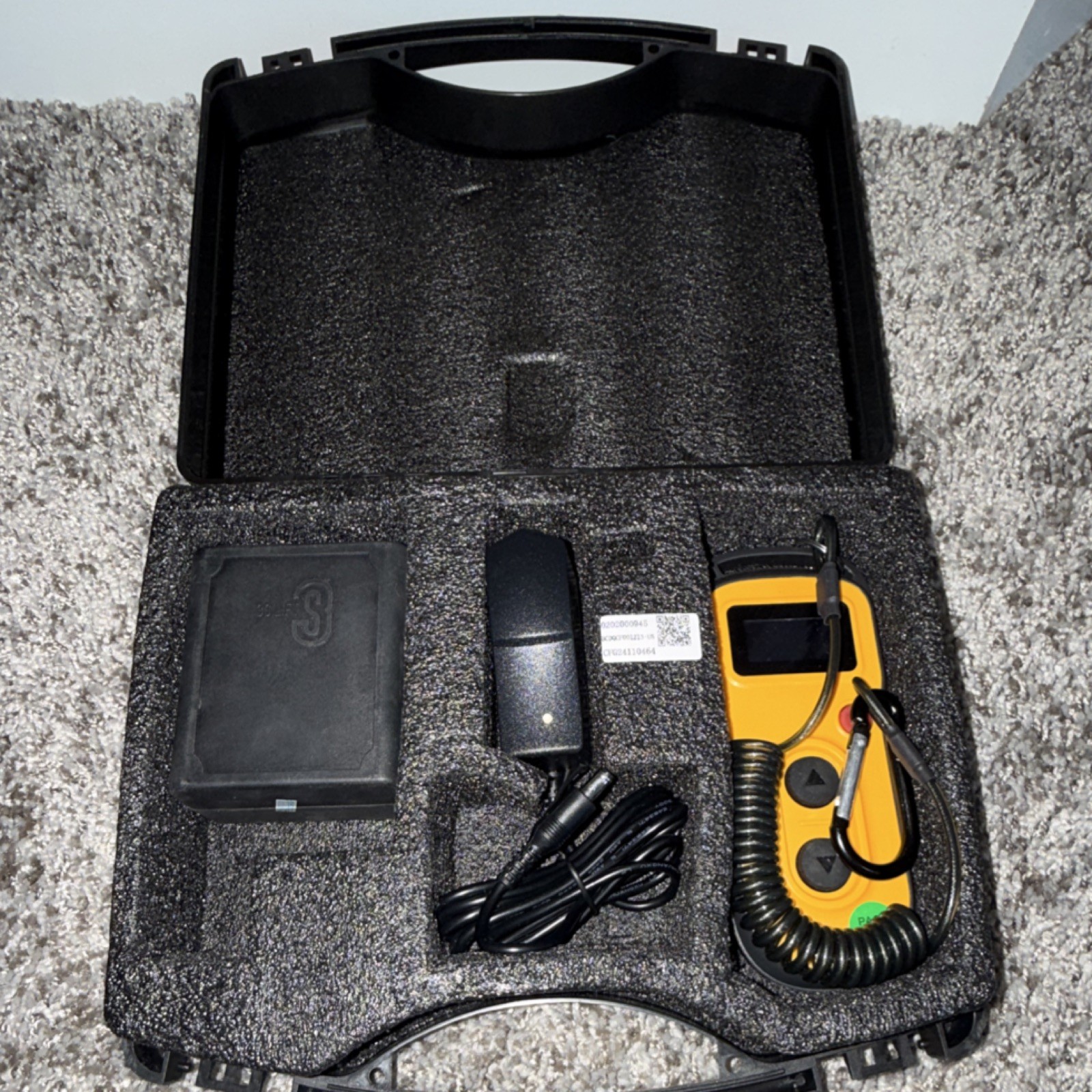 Yellow Handheld Gas Detector Kit with Charger and Case