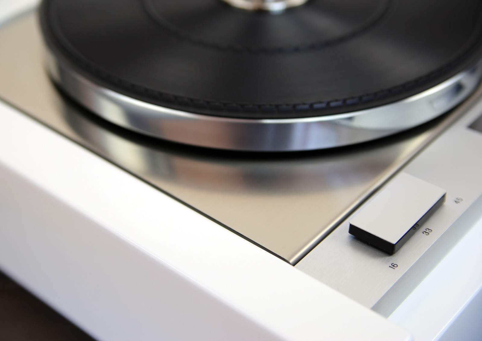 We Restore Your Thorens TD 125 Turntable Black Or White – Stainless Steel