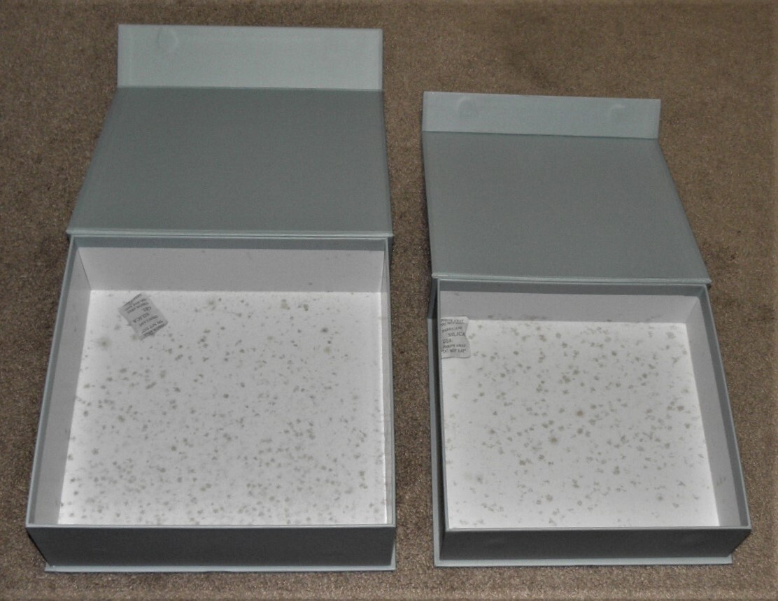 SET OF 2 GIFT BOXES 11″ X 10.5″ X 4″ AND 9.75″ X 9.5″ X 3″