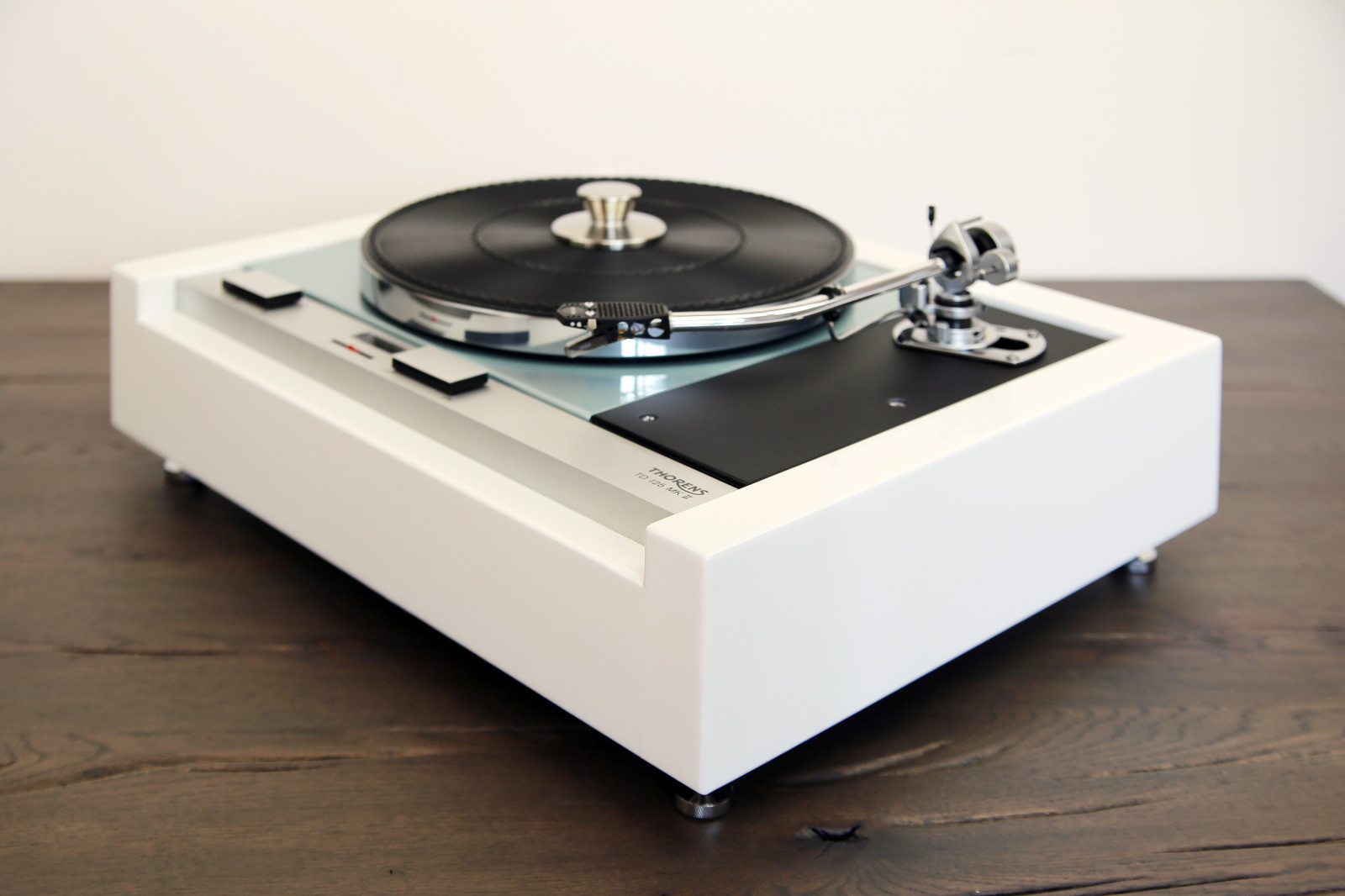 We restore your Thorens TD 125 Turntable Black OD. white – ice blue