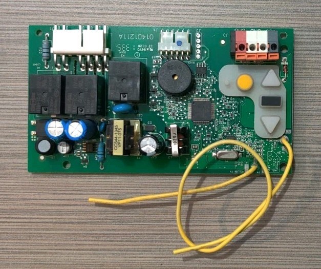 Chamberlain Liftmaster 045ACT Logic Board Yellow Learn 014D1211A