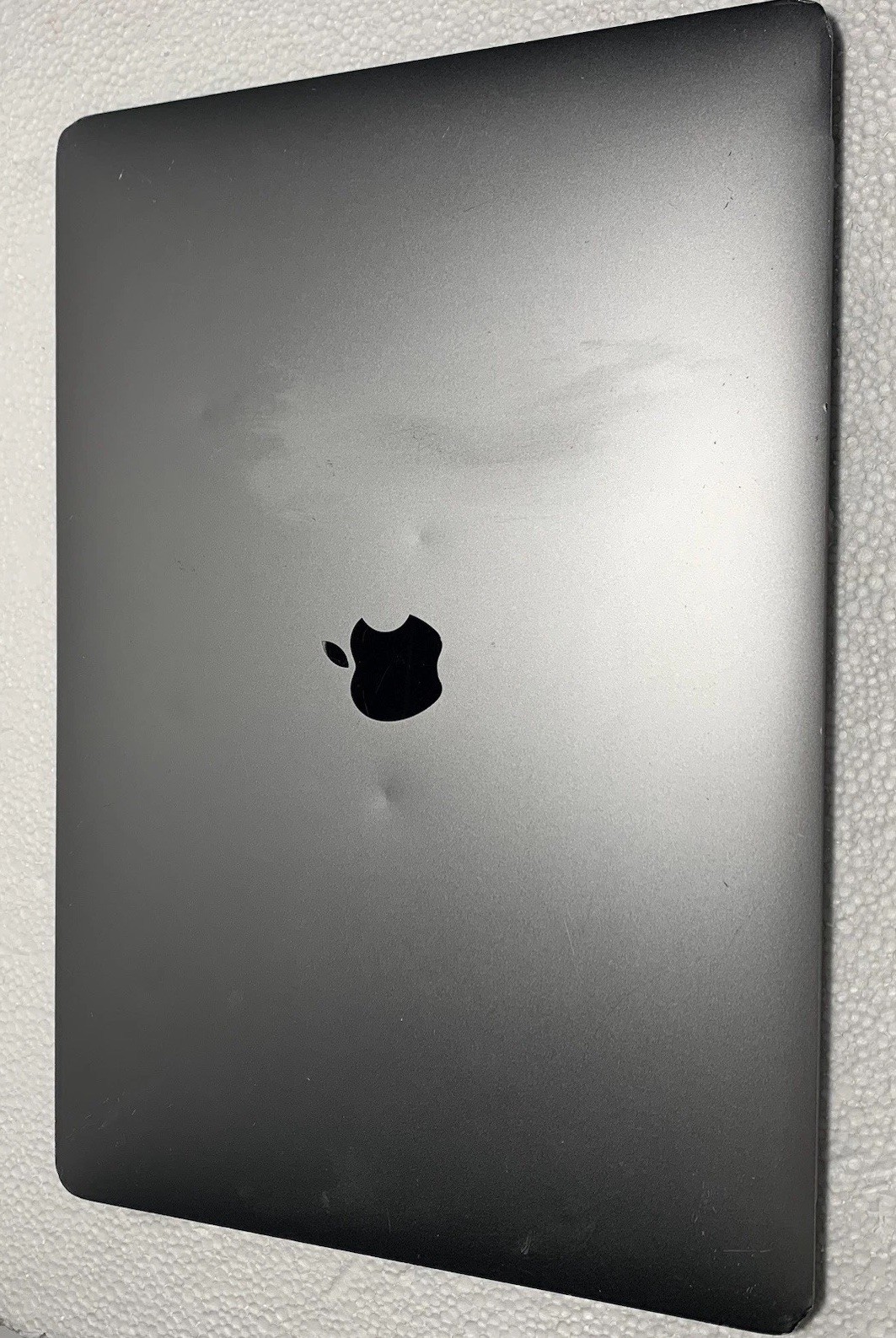 Apple MacBook Pro A1990 2018 2019 15″ OEM LCD Screen Display Assembly – TESTED
