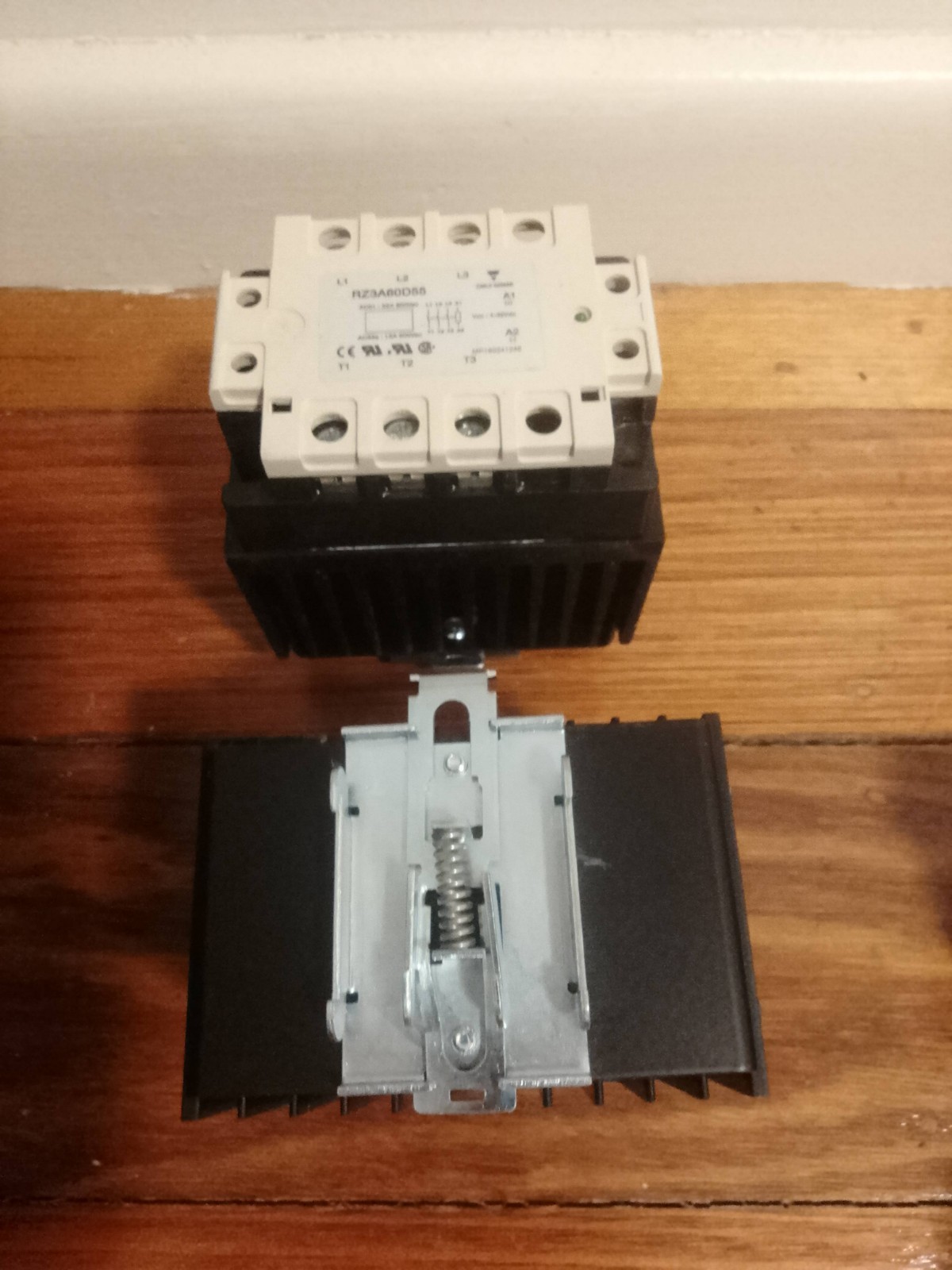 CARLO GAVAZZI RZ3A6OD55 Solid State relay Quality assurance
