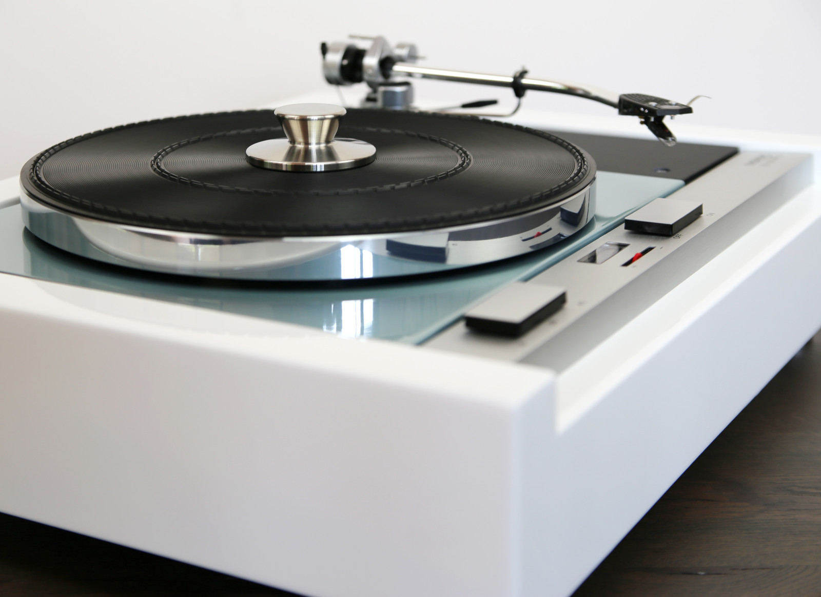 We Restore Your Thorens TD 125 Turntable Black Or White – Ice Blue