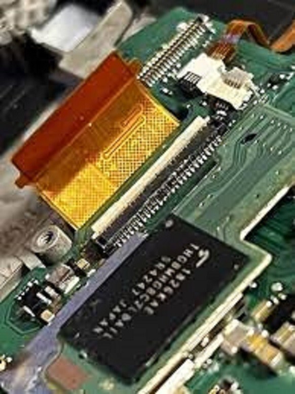 Repair Nintendo Switch LCD Connector PIN Connector 26 Pin Screen Faulty