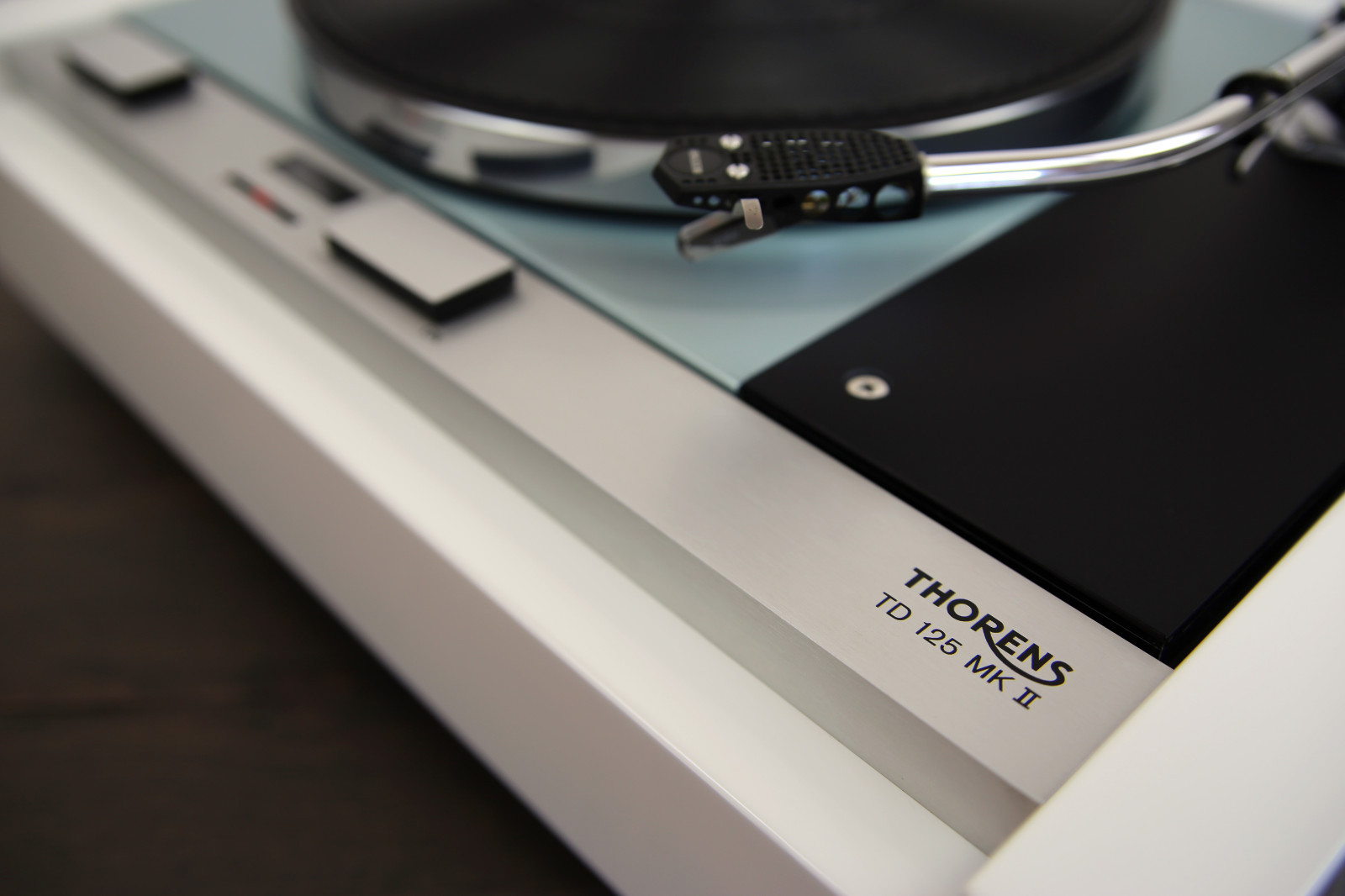 We Restore Your Thorens TD 125 Turntable Black Or White – Ice Blue
