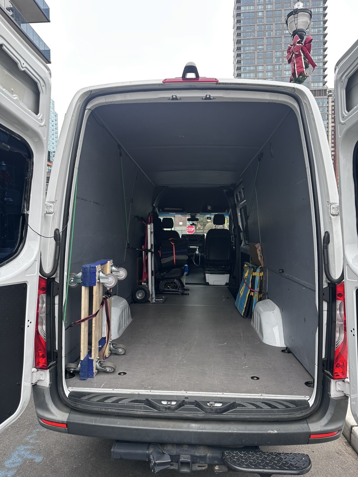 🚚 Moving & Delivery Service – Sprinter Van – NYC/NJ – Fast & Professional