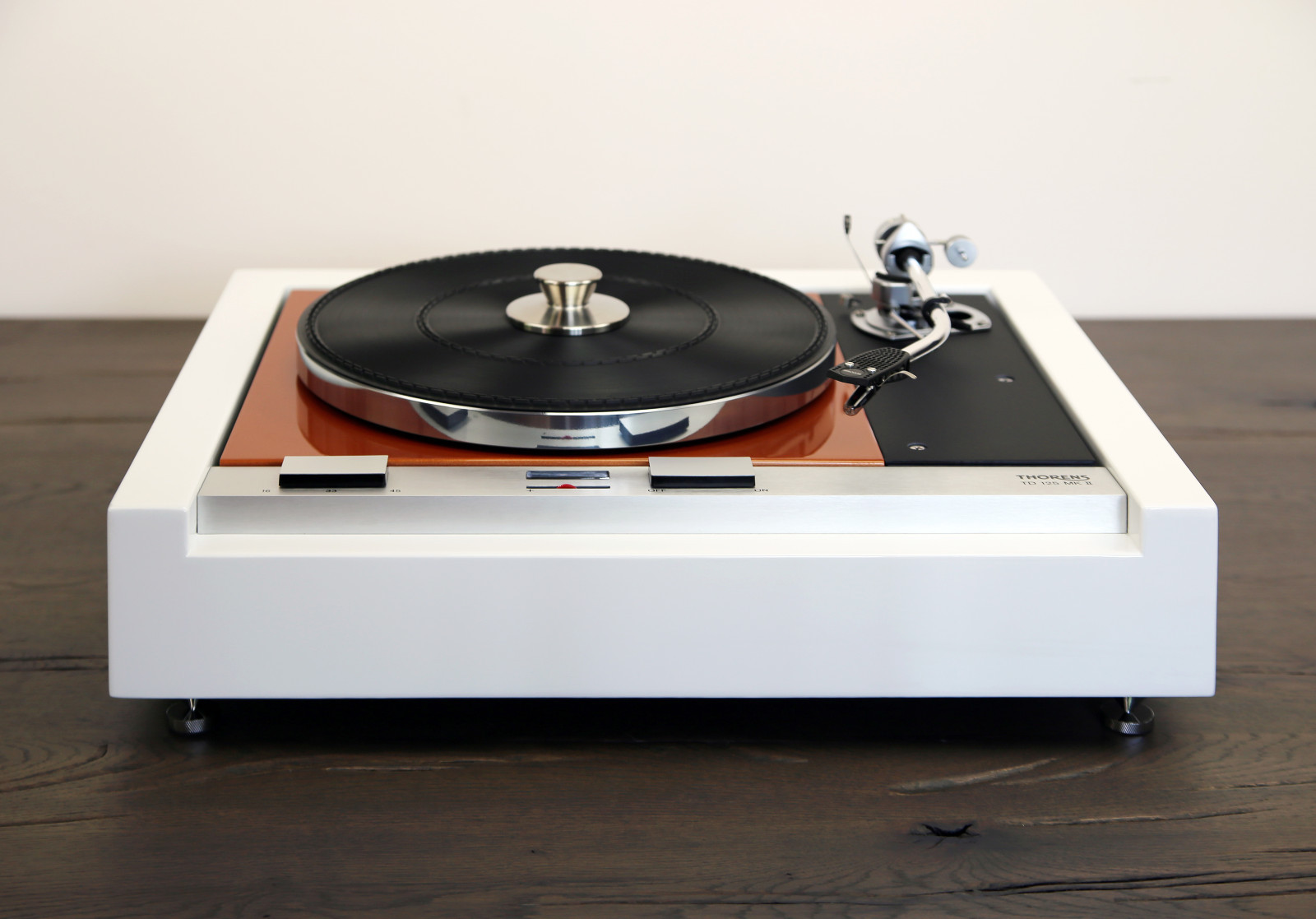 We restore your Thorens TD 125 Turntable Black or White – Orange
