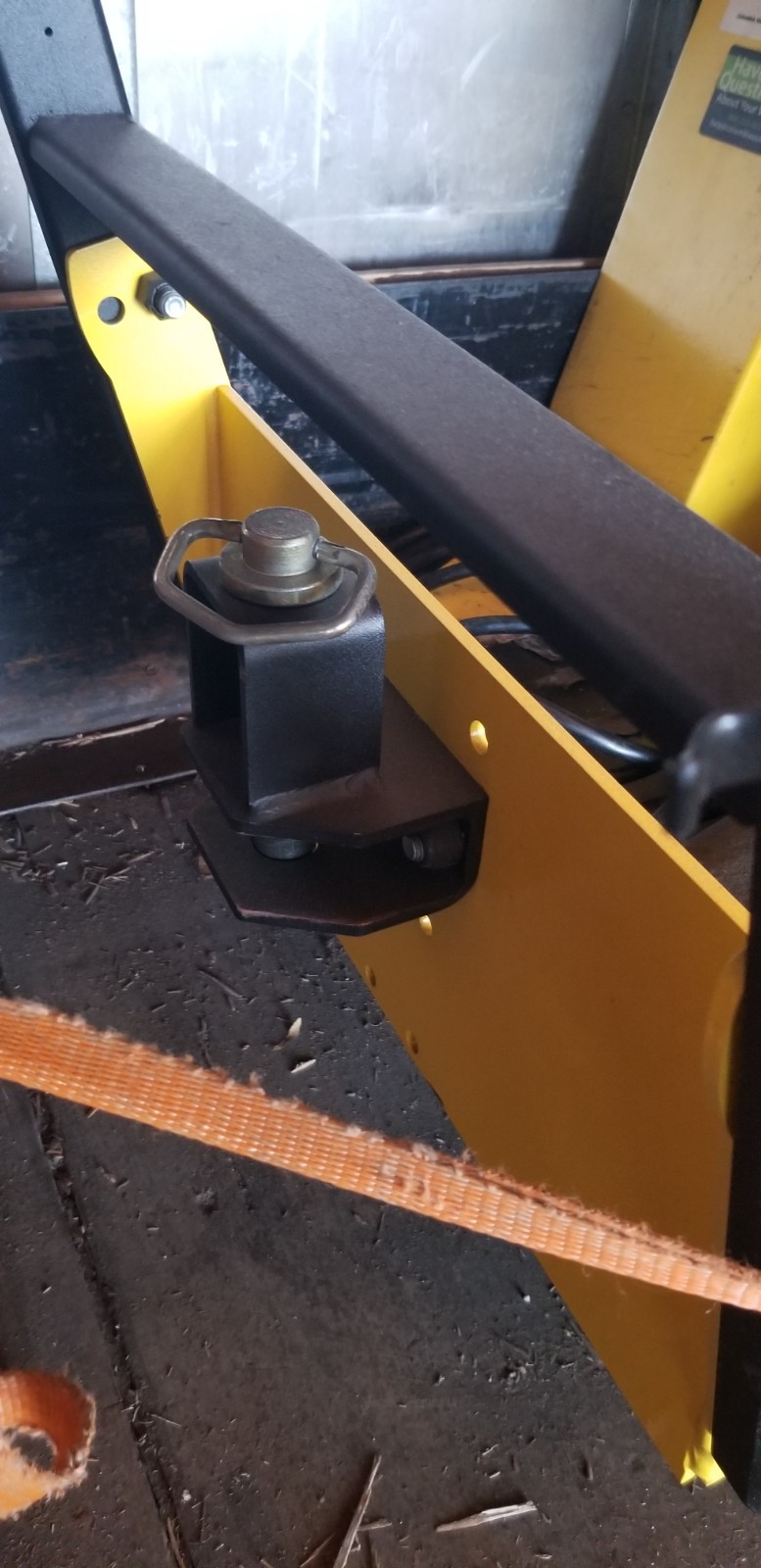 Columbia Stock Chaser looks great, needs 6 batteries 6v, no key but doesn’t need