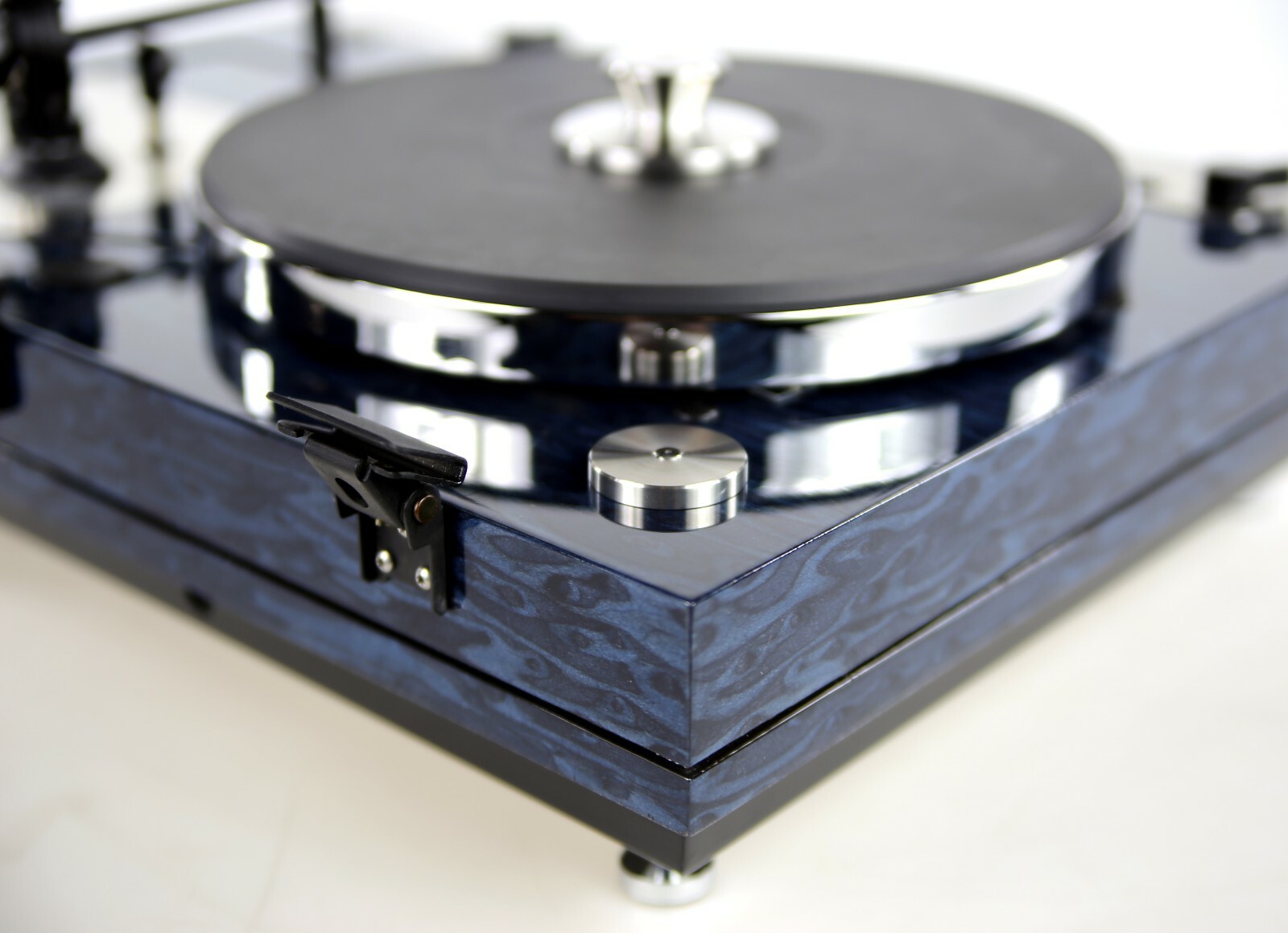 Service Restoration Of Your Thorens TD520 In Black High Gloss Stainless Steel