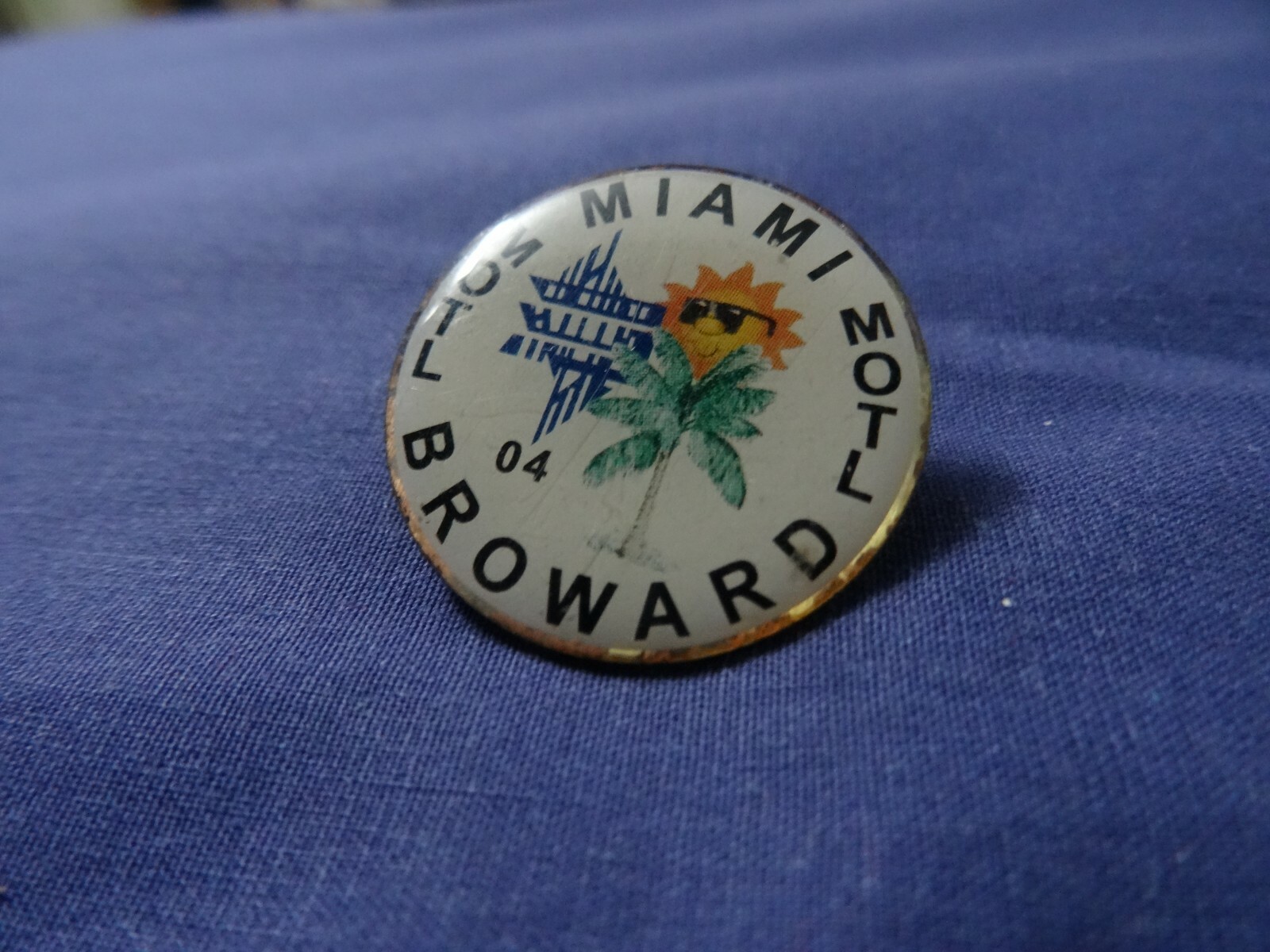 miami broward motl 04 vintage pin