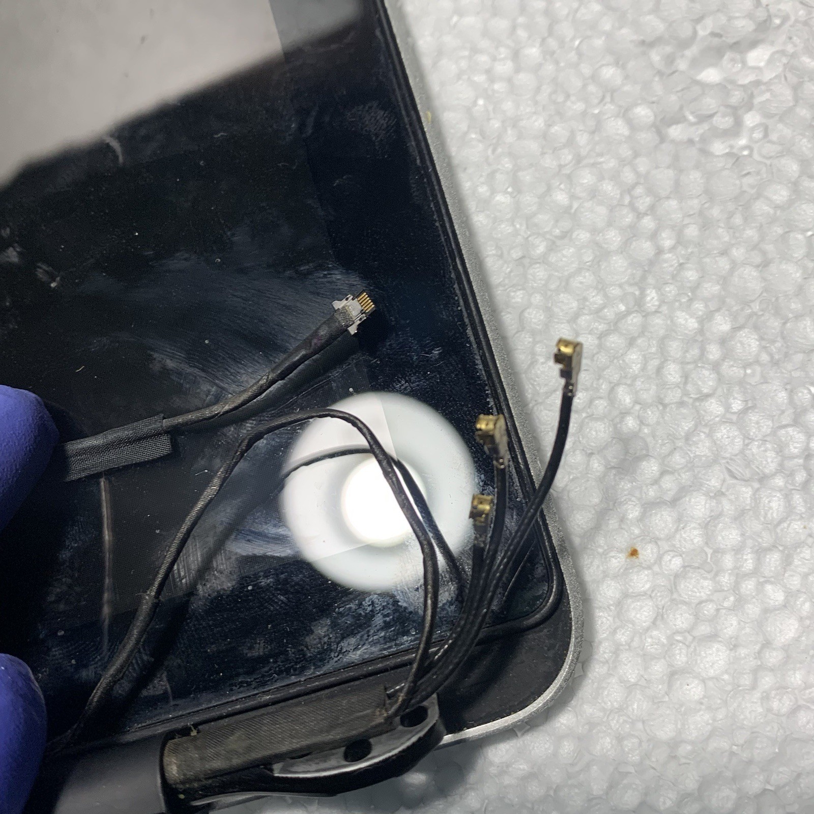 Apple MacBook Pro 1286 15″ Late 2011 OEM LCD Screen Display Assembly TESTED