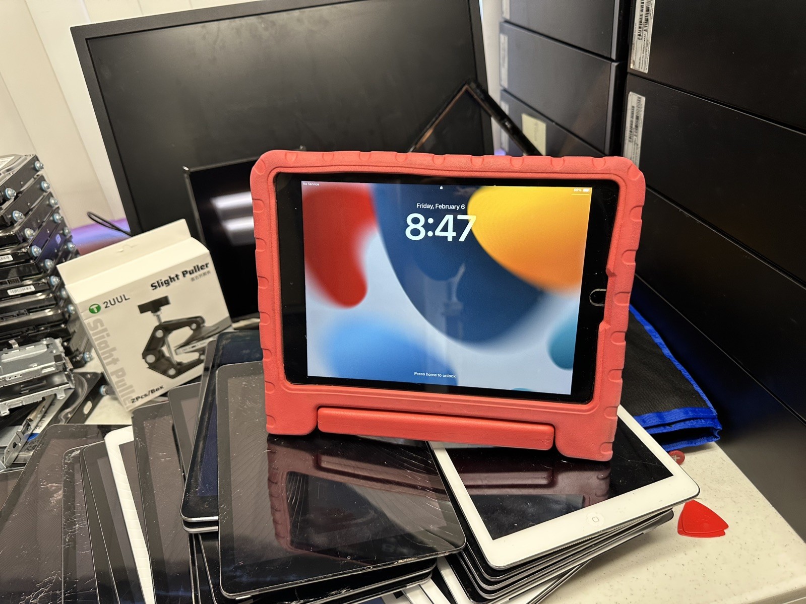 Cracked Screen Mail In and Repair-iPad 6th 7th 8th 9th Gen Screen Replacement