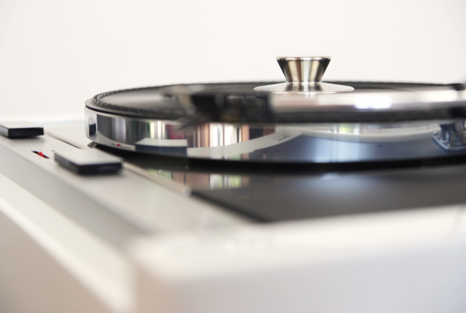 We Restore Your Thorens TD 125 Turntable Black Or White – Stainless Steel