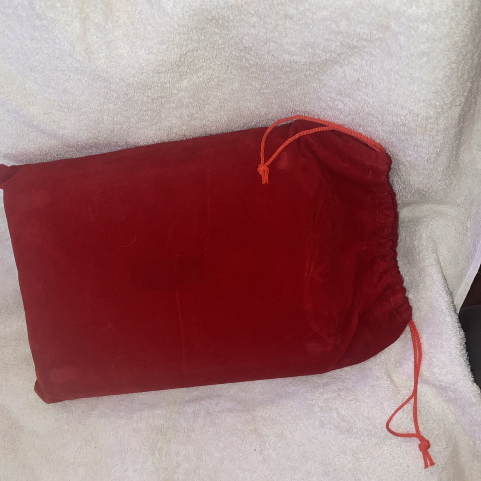Glow Tray In Original Box And Storage Bag And Charge Cable. Red Cookies Brand