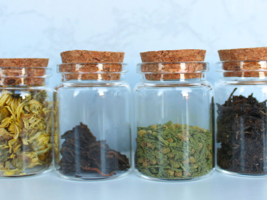 Custom Tea and Snacks Giftset| Anniversary Giftbox for girlfriend, boyfriend