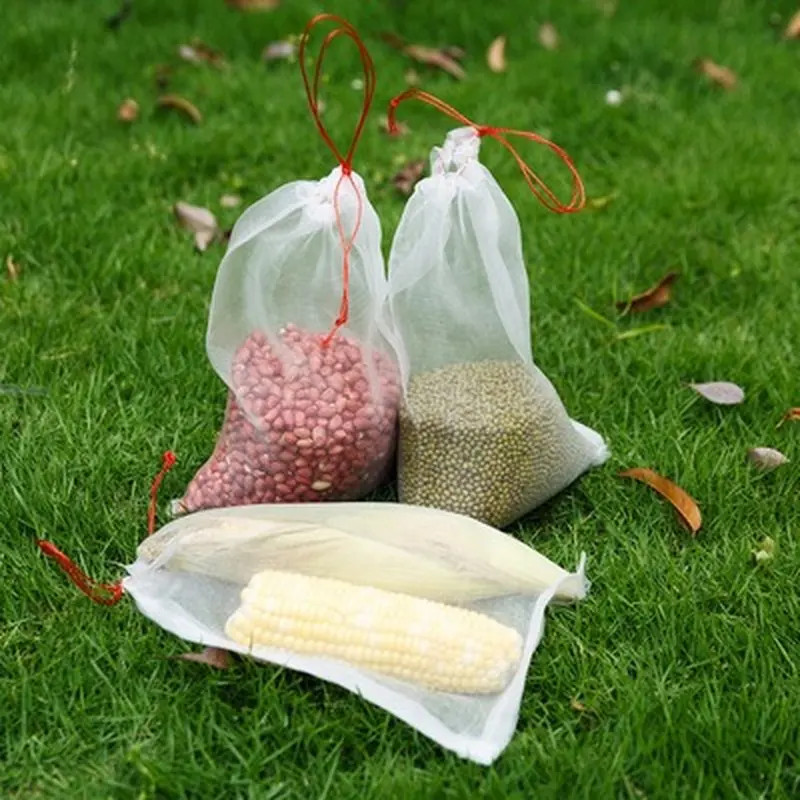 100 nylon fruit and vegetable gardening grow bags with zippers and insect screen